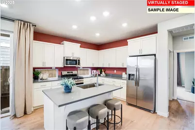 7710 SE Contour Ln, Hillsboro, OR 97123 - Photo 4