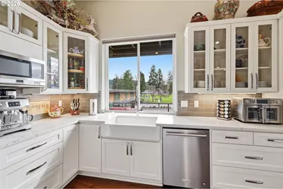 1308 E Main St, Cottage Grove, OR 97424 - Photo 10