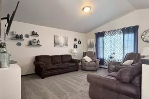 472 Cardinal Pl, Umatilla, OR 97882 - Photo 6