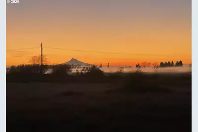 51398 SE Hood View Dr, Scappoose, OR 97056 - Photo 2