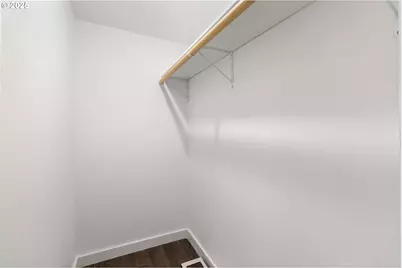 1241 NW Couch St, Camas, WA 98607 - Photo 32