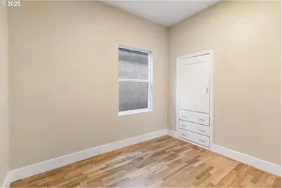 1241 NW Couch St, Camas, WA 98607 - Photo 14