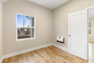 1241 NW Couch St, Camas, WA 98607 - Photo 10