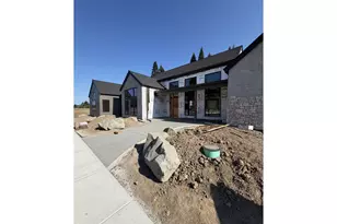 1307 NW 158th St, Vancouver, WA 98685 - Photo 2