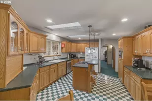 29920 Bartels Creek Dr, Lebanon, OR 97355 - Photo 12