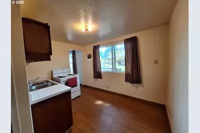 62934 Crown Point Rd, Coos Bay, OR 97420 - Photo 16