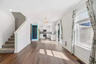 698 NW Hertel St, Hillsboro, OR 97124 - Photo 14