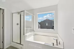 698 NW Hertel St, Hillsboro, OR 97124 - Photo 38