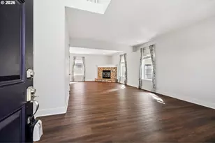 698 NW Hertel St, Hillsboro, OR 97124 - Photo 4