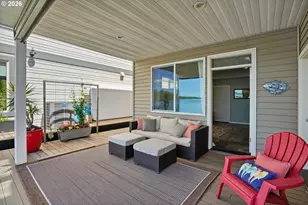 18525 NE Marine Dr, Portland, OR 97230 - Photo 24