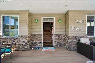 18525 NE Marine Dr #E8, Portland, OR 97230 - Photo 6