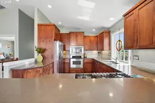 18525 NE Marine Dr, Portland, OR 97230 - Photo 18