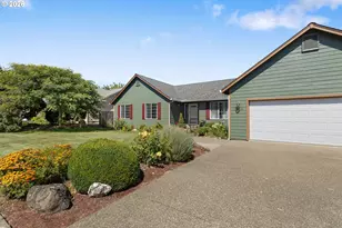 2653 Grey Fox Dr, Sutherlin, OR 97479 - Photo 2