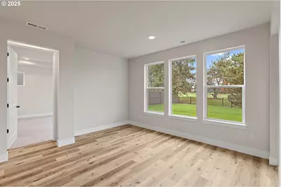 707 Magnolia Ave, Woodburn, OR 97071 - Photo 26