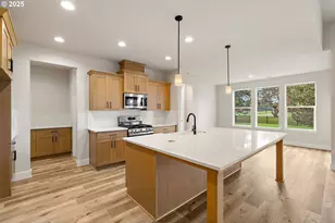 707 Magnolia Ave, Woodburn, OR 97071 - Photo 18