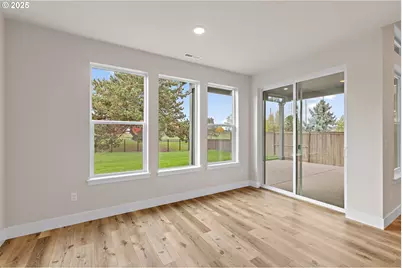 707 Magnolia Ave, Woodburn, OR 97071 - Photo 24