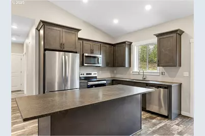 158 E H St, Vernonia, OR 97064 - Photo 12