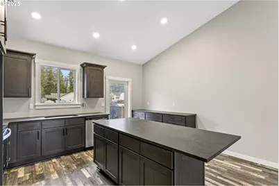 158 E H St, Vernonia, OR 97064 - Photo 6