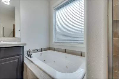 11368 NW Pumpkin Ct, Portland, OR 97229 - Photo 18