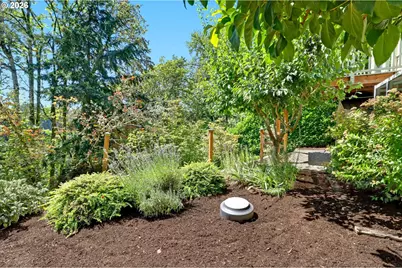 434 NW Hermosa Blvd, Portland, OR 97210 - Photo 24
