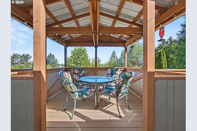 407 SW 7th St, Gresham, OR 97080 - Photo 10