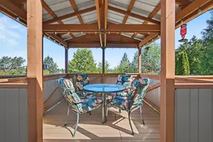 407 SW 7th St, Gresham, OR 97080 - Photo 10