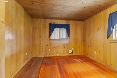 1095 W 11th St, Coquille, OR 97423 - Photo 18