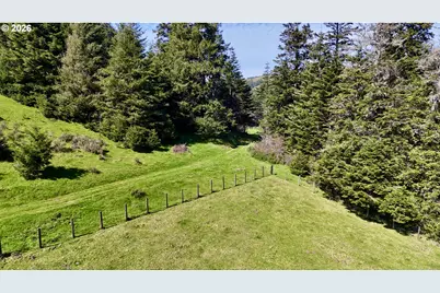 94621 N Bank Rogue River Rd, Gold Beach, OR 97444 - Photo 46