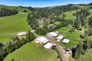 94621 N Bank Rogue River Rd, Gold Beach, OR 97444 - Photo 32