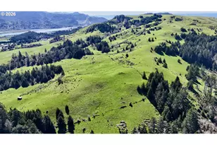 94621 N Bank Rogue River Rd, Gold Beach, OR 97444 - Photo 32