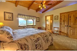 94621 N Bank Rogue River Rd, Gold Beach, OR 97444 - Photo 12