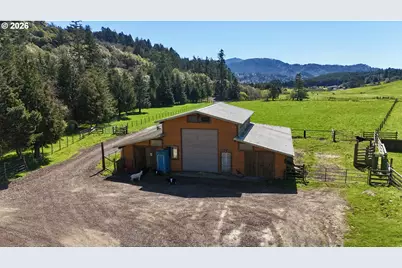 94621 N Bank Rogue River Rd, Gold Beach, OR 97444 - Photo 38