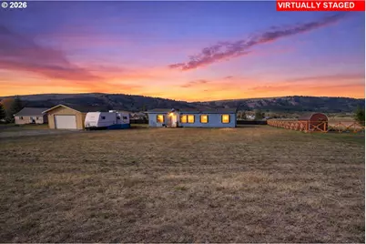 900 N 15th Ave, Elgin, OR 97827 - Photo 1