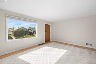 1326 SE 49th Ave, Portland, OR 97215 - Photo 6