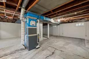 1326 SE 49th Ave, Portland, OR 97215 - Photo 22