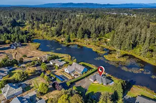 1202 SW Pine Dr, Warrenton, OR 97146 - Photo 4