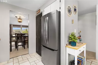 17 NW Mountain View Dr, Roseburg, OR 97471 - Photo 6