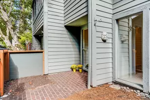 8712 SW Brightfield Cir, Portland, OR 97223 - Photo 2