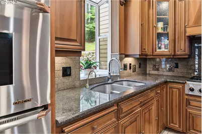 11233 SE Rimrock Dr, Happy Valley, OR 97086 - Photo 16