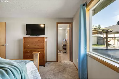 573 Creswood Dr, Creswell, OR 97426 - Photo 22