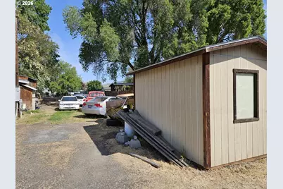 2912 W 2nd St, The Dalles, OR 97058 - Photo 8