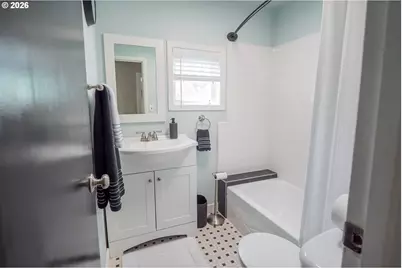 1400 W 40th Ave, Eugene, OR 97405 - Photo 22