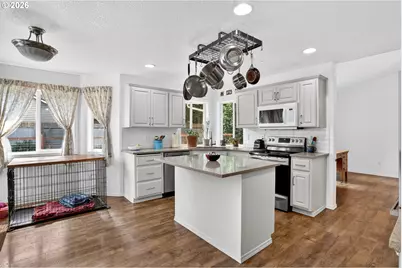8509 NE Sunnyside Dr, Vancouver, WA 98662 - Photo 8