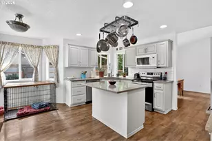 8509 NE Sunnyside Dr, Vancouver, WA 98662 - Photo 8