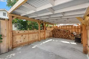 1930 Myrtle St, Baker City, OR 97814 - Photo 8