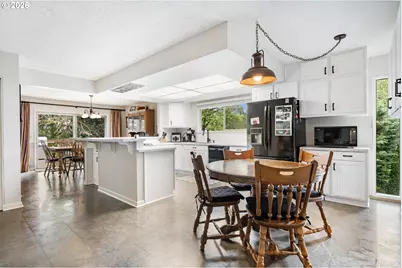 1941 Kilkenny Rd, Lake Oswego, OR 97034 - Photo 2