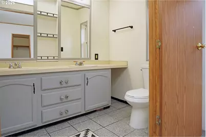 23077 SW Main St #1, Sherwood, OR 97140 - Photo 16