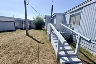 1413 Hawthorne Ave, Reedsport, OR 97467 - Photo 18