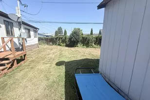 1413 Hawthorne Ave, Reedsport, OR 97467 - Photo 16