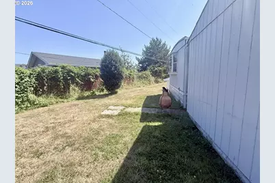 1413 Hawthorne Ave #5, Reedsport, OR 97467 - Photo 20